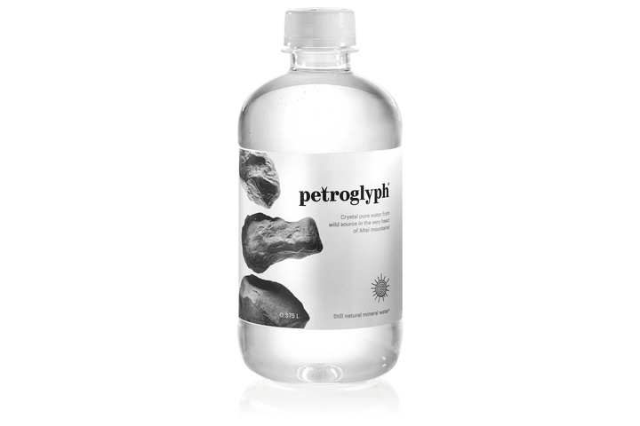 Минеральная вода Petroglyph / Петроглиф, пэт 0.375 литра