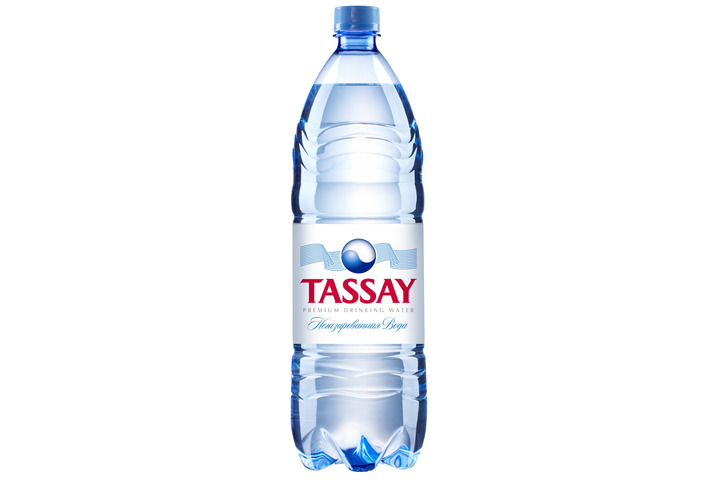Природная питьевая вода TASSAY негазированная, ПЭТ 1.5 литра